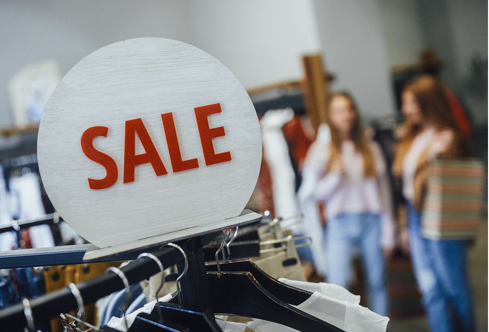 Promotes Real-Time Offers That Bring People In
