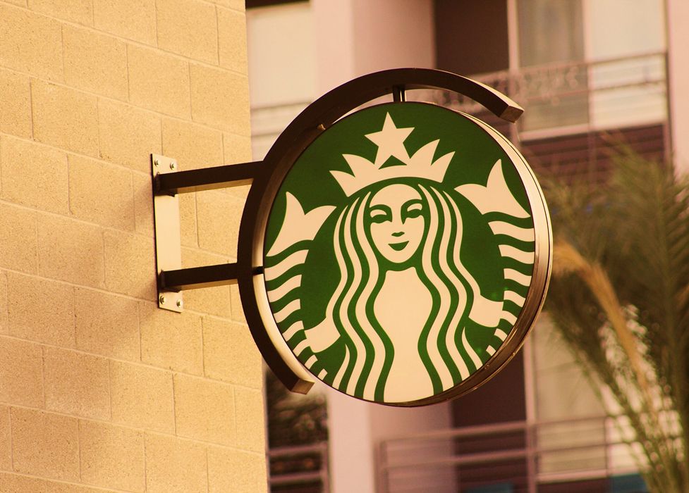 Retail Promotion Example_ Starbucks’ Seamless Omnichannel Experience